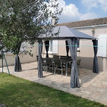 Holiday home Maison De La Solinoise *